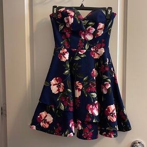 Strapless Dress. Size 1/2